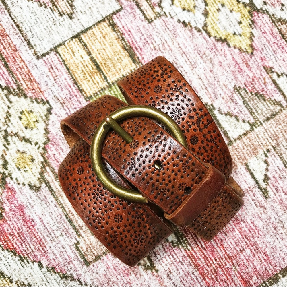 Tooled Floral Leather Brown Belt Gold Brass Circular Buckle Boho Rustic